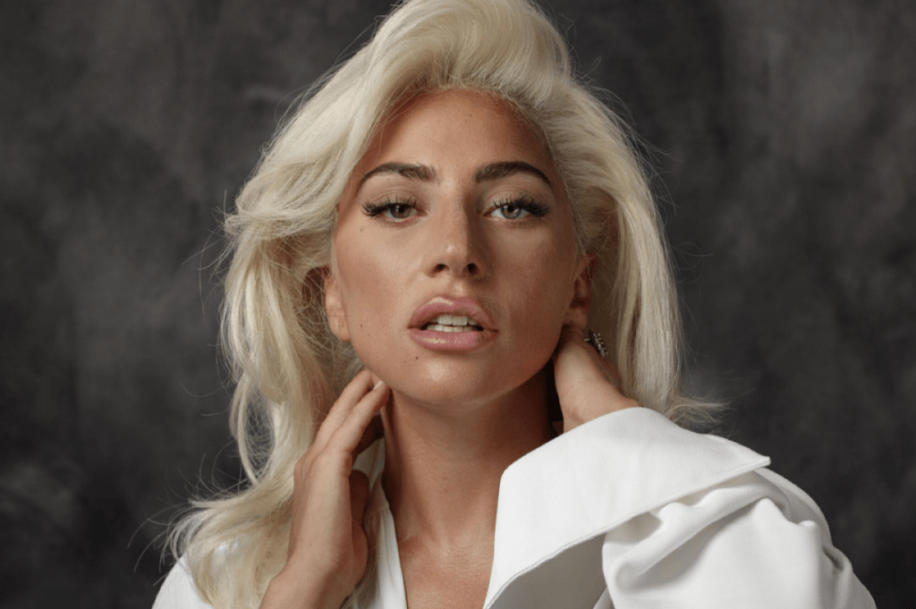 La cantante Lady Gaga anunció este martes desde Venencia el lanzamiento de un nuevo single para octubre