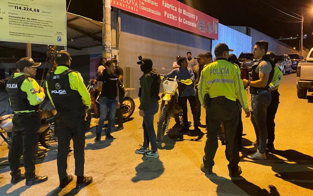 La Intendencia de Azuay ejecutó controles en el cantón Santa Isabel y evidenció varias irregularidades.