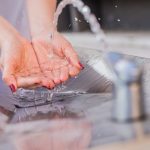Cortes de agua potable se darán en puntos del centro de Cuenca debido a la rotura de una matriz.