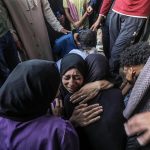 El norte de Gaza, especialmente el campamento de refugiados de Yabalia, cumple este lunes diez días de cerco militar israelí, durante el que murieron más de 342 personas entre una población aterrada