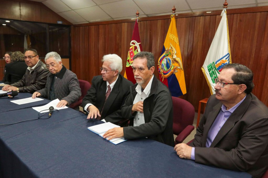 Veeduría dio segundo informe sobre la gestión del hospital José Carrasco Arteaga, del IESS.