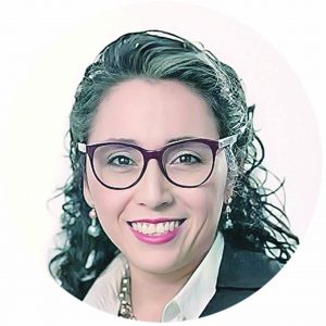 Dra. Caroline Ávila