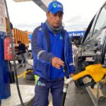 Algunas distribuidoras de combustible dejaron de despachar diésel por falta del insumo en la Terminal de Cuenca.