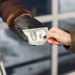 Exempleado del Municipio de Cuenca es procesado por el presunto delito de estafa.