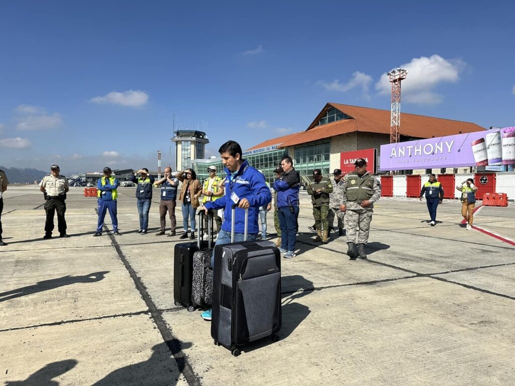 Simulacro en el aeropuerto de Cuenca previo a la XXIX Cumbre Iberoamericana de Jefas y Jefes de Estado y de Gobierno.