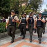 En la provincia del Azuay, la Policía Nacional realizó un total de 715 operativos de prevención de delitos, durante el feriado.