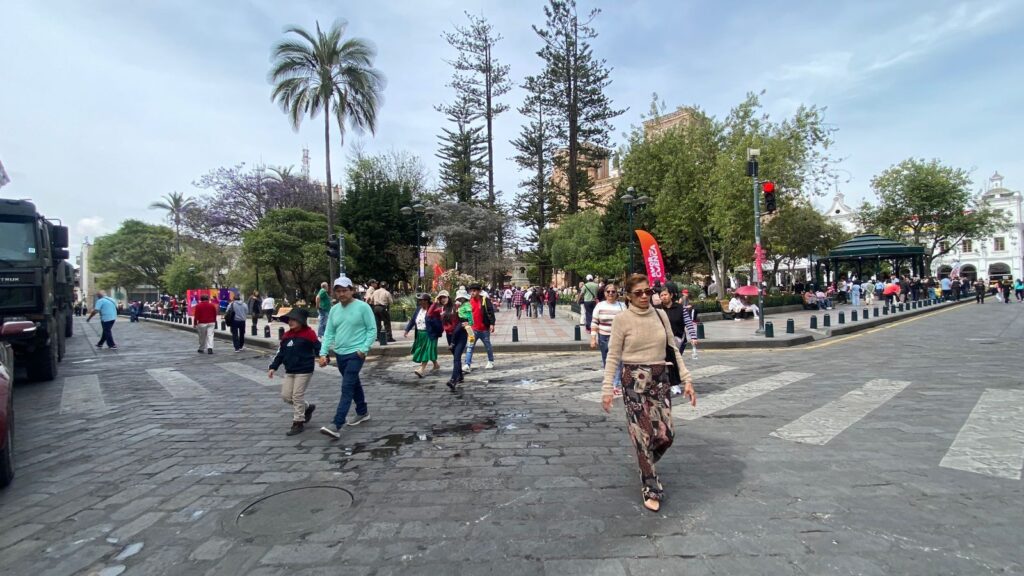 Según los representantes de los hoteleros de la provincia, los turistas de la Costa se mantienen como los principales turistas nacionales que visitan Cuenca.