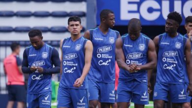 Jugadores de la Selección de Ecuador entrenan por primera vez juntos previo al partido contra Bolivia este jueves.