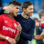 El Bayer Leverkusen de Piero Hincapié, bajo la dirección de Xabi Alonso, se enfrenta al Liverpool de Inglaterra. /EFE