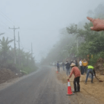 Captura del informe en vivo del Prefecto desde Sarayunga, en donde se prevé la construcción del primero de los cinco portales de seguridad en Azuay.
