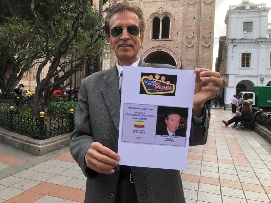 El cantautor, músico y poeta cuencano, Fernando Álvarez Pazos, obtuvo dos galardones en la XVIII Edición del Festival Festivegas