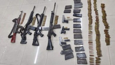 Personal policial decomisó armas de fuego durante el operativo nacional ejecutado en distintas provincias. La operación dio un golpe a la organización delictiva Los Lobos.