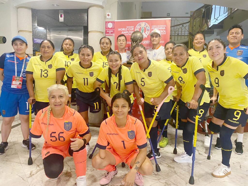 Jessenia Méndez y sus compañeras participaron en la Copa Mundial de amputados. IVM