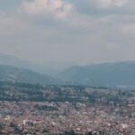 Los incendios han provocado una bruma sobre la ciudad, lo que ha bajado la calidad del aire