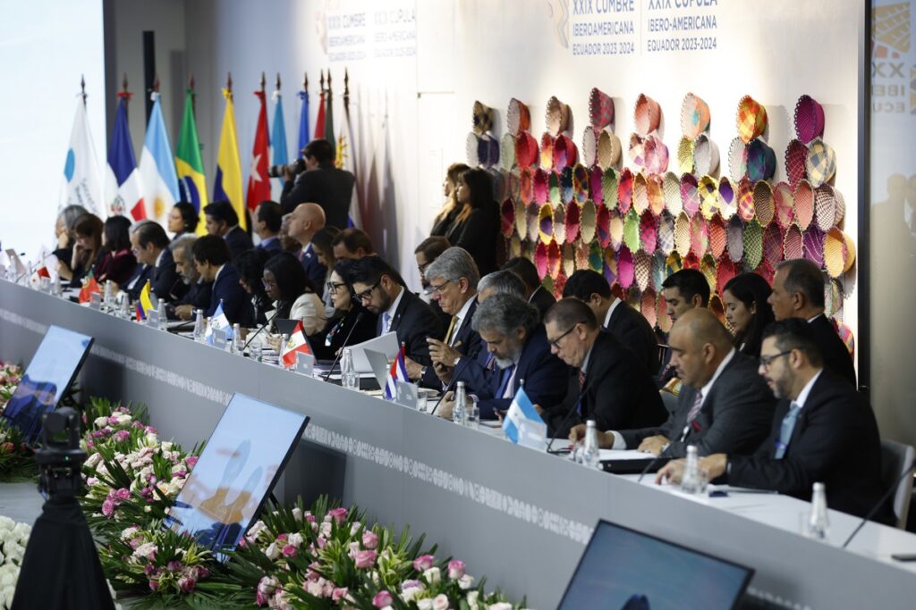 Reunión de cancilleres previa a la XXIX Cumbre Iberoamericana de Jefes de Estado y de Gobierno, en el museo Pumapungo.