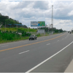 Vía Cuenca -Guayaquil debe ir por Cañar.