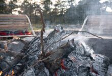 Foto referencial del incendio ocurrido en un taller clandestino de Gualaceo esta madrugada.