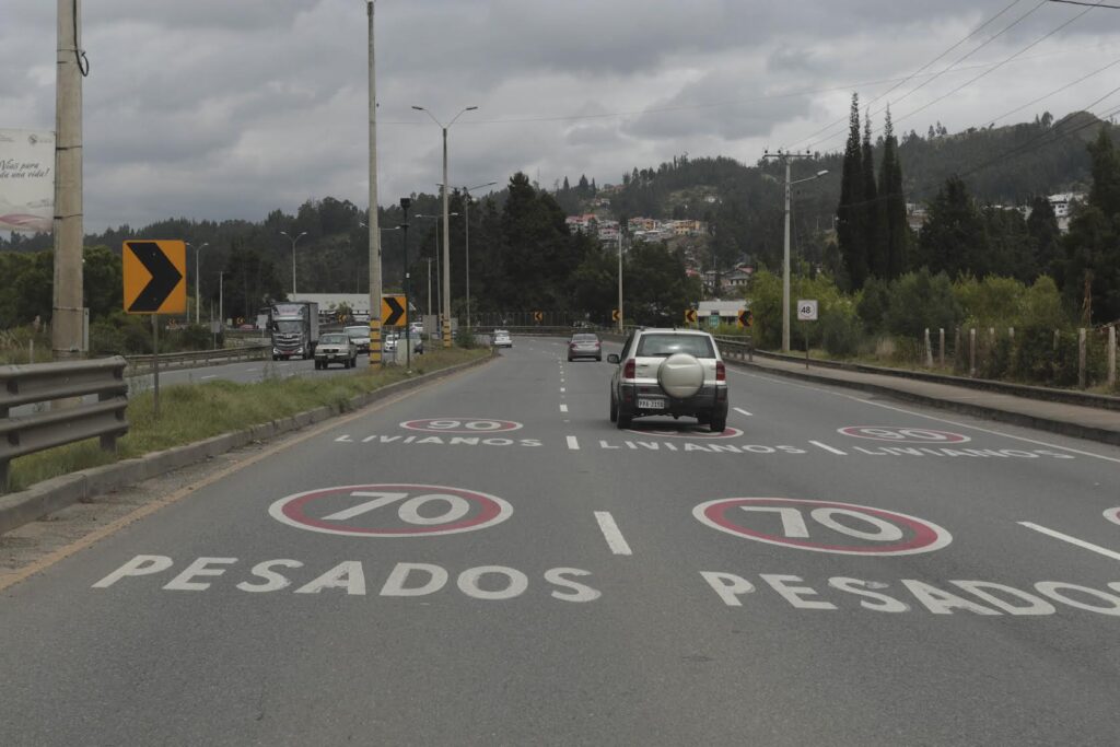 El estudio actualizará datos sobre usuarios de la autopista Cuenca – Azogues.