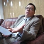 Carlos Rivera Bautista, gerente del Banco de Desarrollo (BDE), durante su visita a Diario El Mercurio.