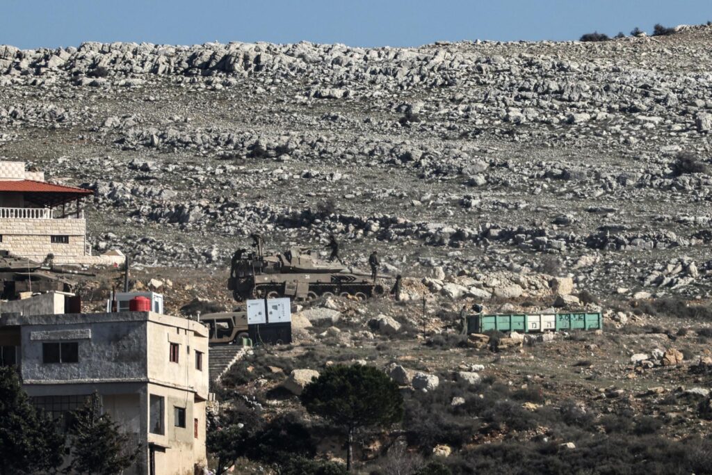 Israel boosts troop presence on Golan Heights amid developments in Syria thumbnail