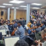 El Maestro Luis Torres Gómez, director invitado de la Orquesta Sinfónica de Cuenca, durante un ensayo.