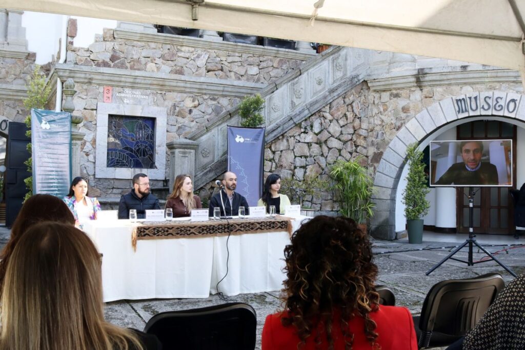Rueda de prensa en el CIDAP donde se efectuó la convocatoria para el XXVI Curso Interamericano de Artesanía, Arte y Diseño.