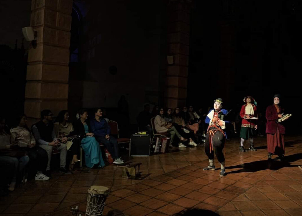 El grupo Barojo propone, entre sus recorridos nocturnos, una ruta de fantasmas para toda la familia.