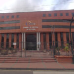 Ambos jueces que están siendo investigados, laboran en el Complejo Judicial de Cuenca.