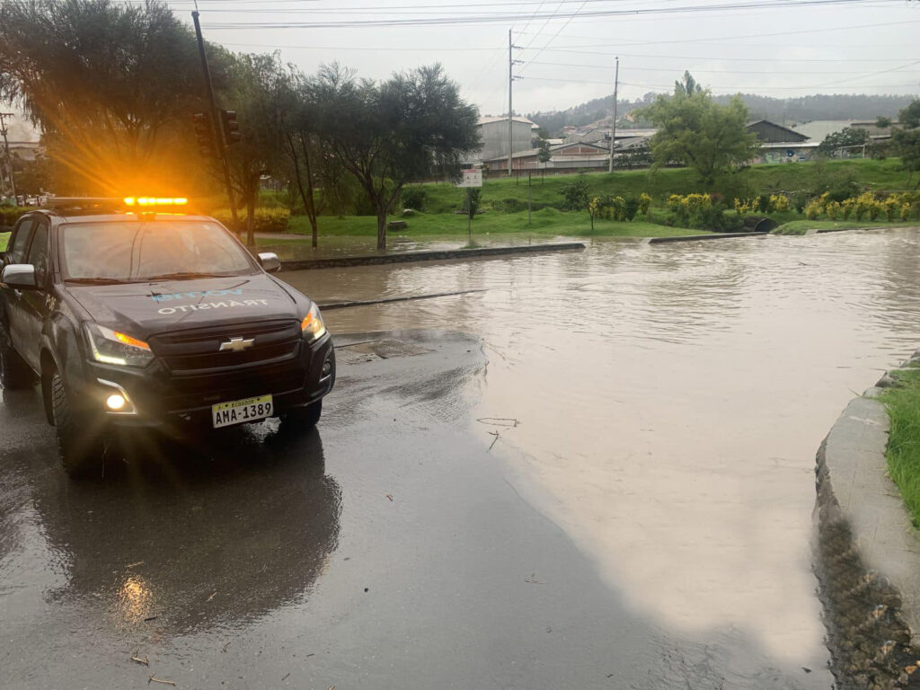 Las lluvias del martes 7 de enero de 2024 provocaron estragos en zonas residenciales cercanas al río Machángara.