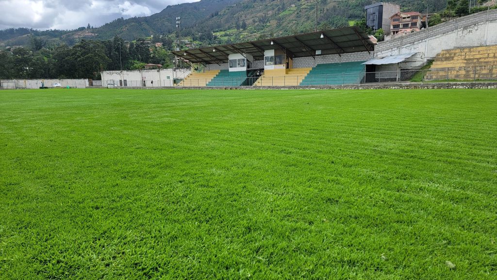 Cancha estadio Gualaceo