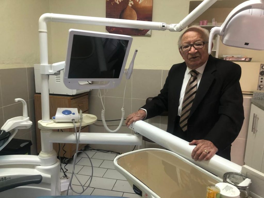 Dr. Polibio Arce Alvarado, ideólogo y gestor de la Fundación “Sonrisas con Amor”, ubicada en la avenida Primero de Mayo y Doce de Octubre.