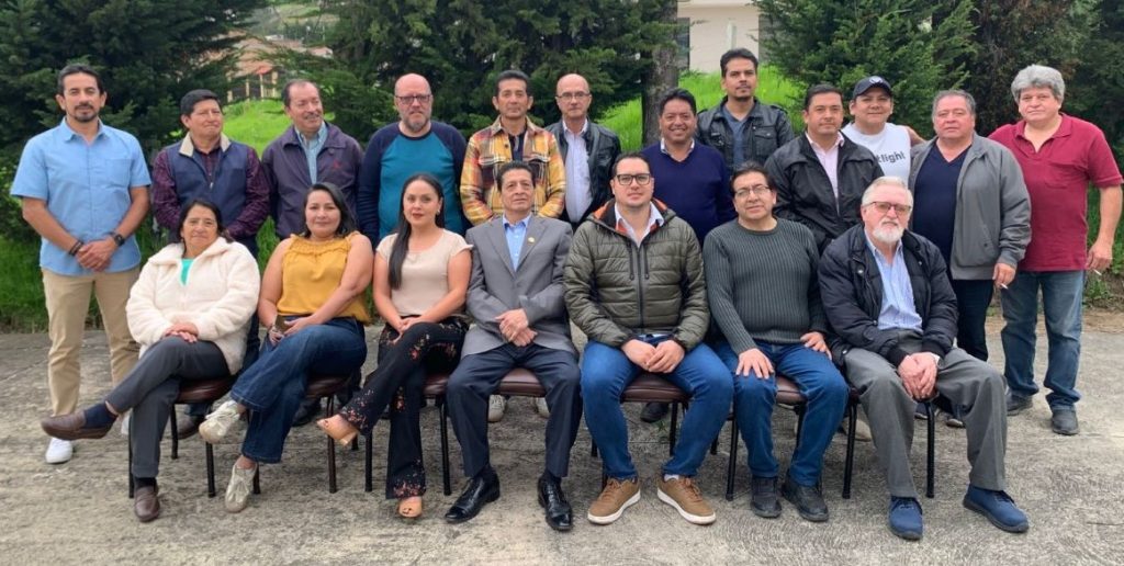 La Asociación Interprofesional de Artesanos Gráficos y Afines del Azuay ratifica su compromiso en la innovación del sector. Cortesía