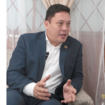 Cristian Zamora, alcalde de Cuenca, plantea un trabajo conjunto para salir de la crisis vial