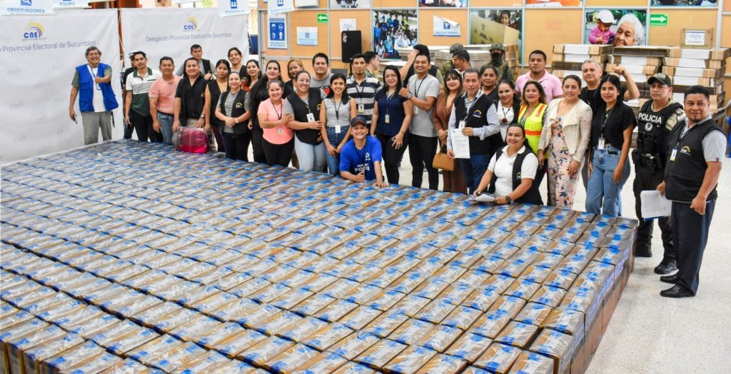 CNE inició entrega de paquetes electorales para segunda vuelta
