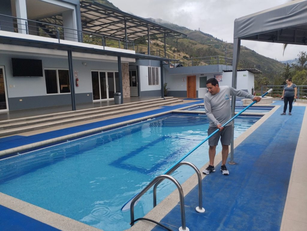 Guachapala - hosteía