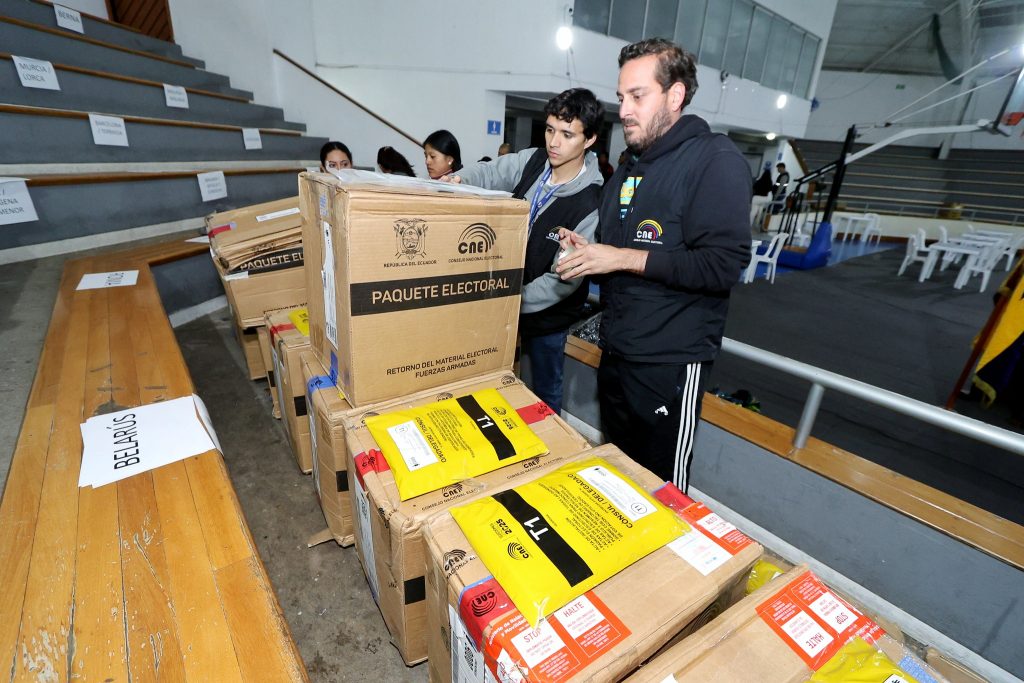 El CNE informó que ya imprimió 13.742.221 papeletas de votación para la segunda vuelta.