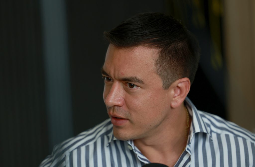 El presidente Daniel Noboa durante una entrevista en Radio City de Guayaquil, este lunes 10 de marzo de 2025. /Cortesía