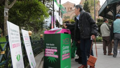Representantes del ‘Movimiento Justa Libertad’ se manifestaron en el parque Calderón, para pedir que se elimine el delito de aborto consentido del Código penal.