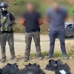 Personal policial incautó armas de fuego y detuvo a cuatro presuntos integrantes de Los Lobos en Ponce Enríquez.