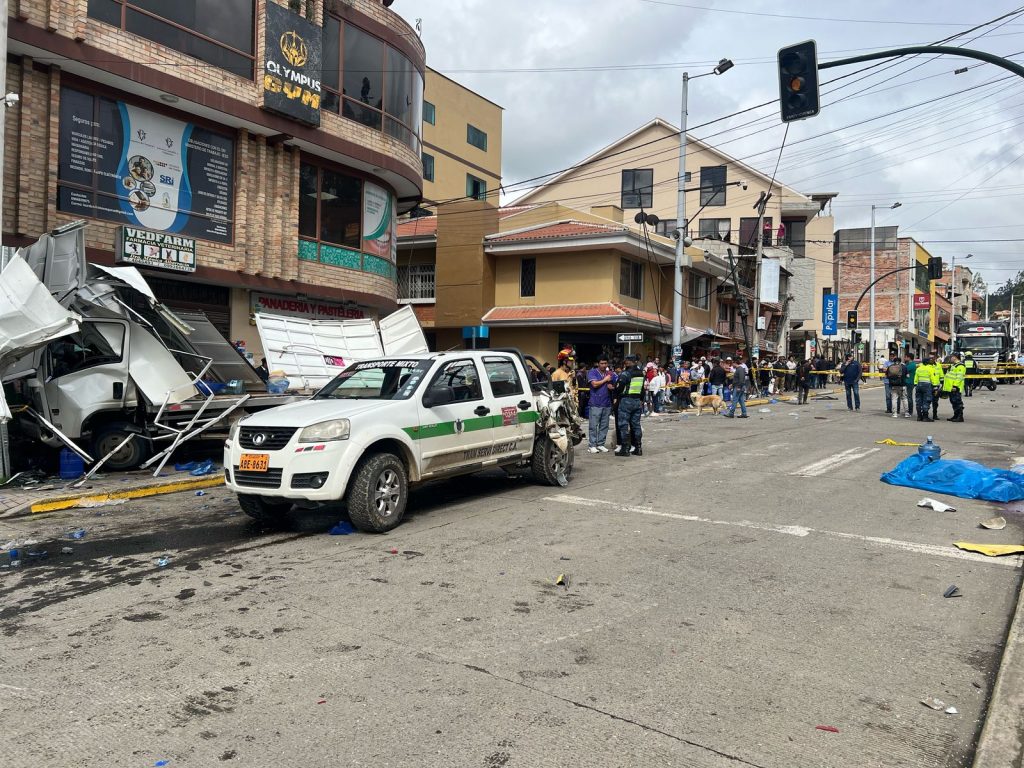 El sábado 1 de marzo, un trágico accidente den Sayausí dejó tres personas fallecidas.