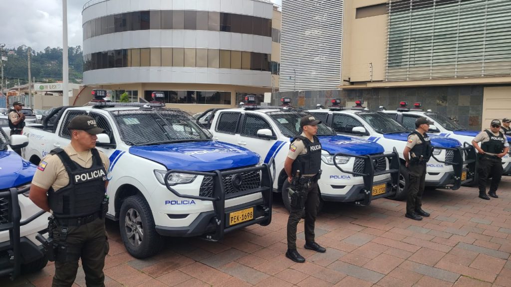 policía