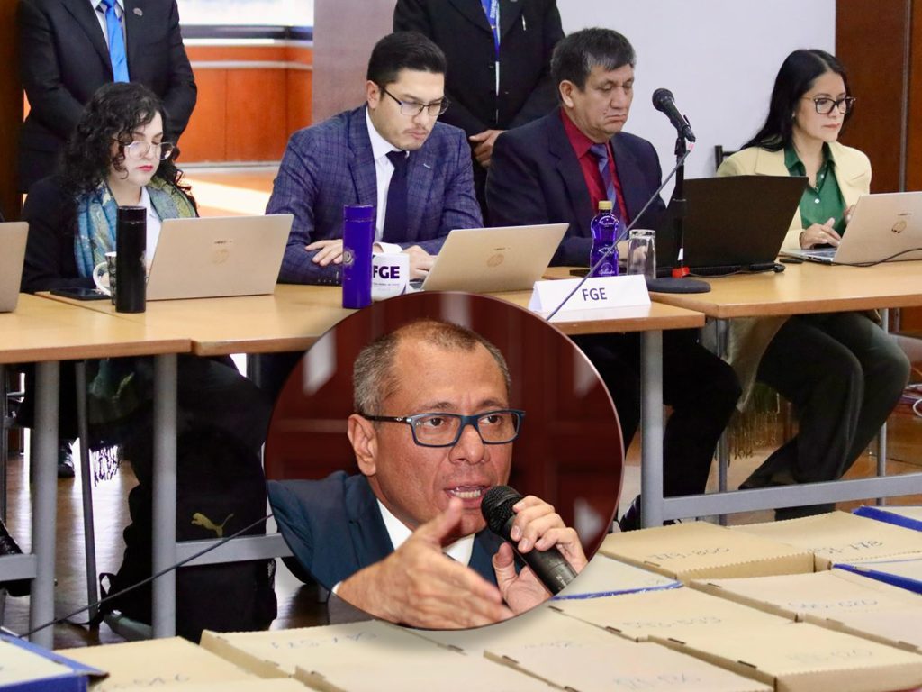 El fiscal general subrogante, Wilson Toainga, presentó su dictamen acusatorio por el caso Reconstrucción de Manabí contra Jorge Glas y ocho personas más. / Cortesía