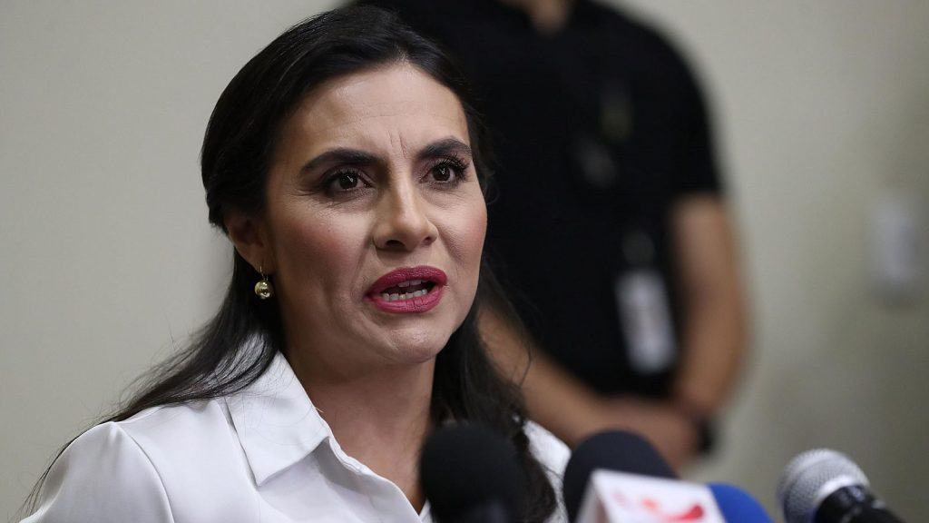 El TCE suspendió por dos años la participación política de Verónica Abad. /Cortesía