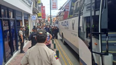 Los detenidos en la ciudad de Machala fueron trasladados a Azogues para las investigaciones. Foto Cortesía