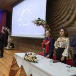 Sesión Solemne por los 40 años de la Unidad Educativa Particular Santana, en el auditorio del Campus Balzay de la Universidad de Cuenca.