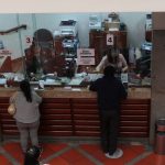 Los migrantes han optado por redirigir parte de las remesas que envían hacia el ahorro en bancos y cooperativa, como medida de prevención.