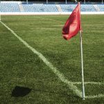 Cuando los arqueros retengan el balón por más de 8 segundos, se sancionará con un tiro de esquina en favor del conjunto contrario. /Freepick