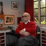 Ernesto Sábato, escritor argentino. Nació en 1911 y falleció en 2011. Fue un reconocido físico. Abandonó su formación universitaria y su trabajo en centros de investigación europeos, para dedicar su vida a la literatura y al arte