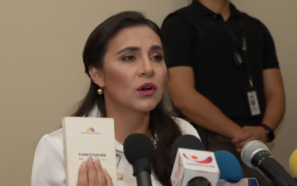 La Asamblea Nacional certificó que Verónica Abad sigue siendo la vicepresidenta de la República.