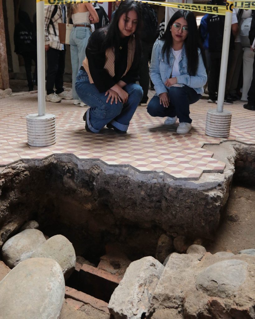 Uno de los principales hallazgos corresponde a un canal de agua que data de 1816.